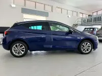 Usata Opel Astra Business 122 CV (89 kW) 2021 Bluazzurro Berlina