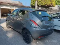 Usata Lancia Ypsilon S 69 CV (50 kW) 2018 Grigio Utilitaria