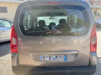 Usata Peugeot Partner Tepee 90 CV (66 kW) 2010 Grigio Monovolume