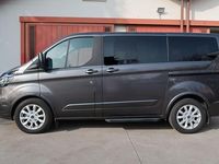 Usata Ford Tourneo Custom Titanium 131 CV (96 kW) 2022 Grigio scuro Furgone
