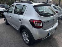 Usata Dacia Sandero Prestige 90 CV (66 kW) 2013 Argento SUV