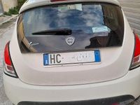 Usata Lancia Ypsilon S 80 CV (58 kW) 2013 Bianco Utilitaria