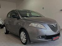 Usata Lancia Ypsilon 80 CV (58 kW) 2015 Grigio Utilitaria