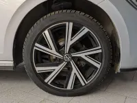 Usata VW Polo R-line 95 CV (69 kW) 2023 Grigio Utilitaria