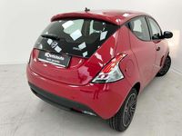 Usata Lancia Ypsilon Silver 69 CV (50 kW) 2020 Rosso Utilitaria