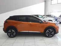 Usata Peugeot 2008 GT 131 CV (96 kW) 2021 Arancione SUV