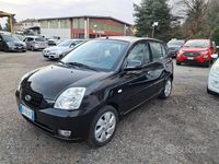 Usata Kia Picanto 65 CV (47 kW) 2006 Nero Utilitaria