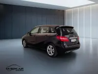 Usata Mercedes B200 136 CV (100 kW) 2019 Nero Utilitaria