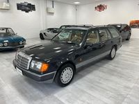 Usata Mercedes 200 Edition 122 CV (89 kW) 1989 Grigio Station wagon