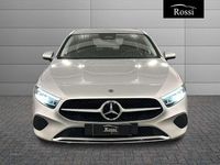 Usata Mercedes A180 Advanced 116 CV (85 kW) 2023 Argento iridio Berlina