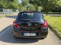 Usata Opel Corsa Edition 86 CV (63 kW) 2011 Utilitaria