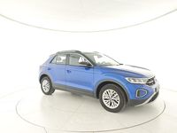Usata VW T-Roc Life 110 CV (80 kW) 2023 Blu SUV