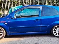 Usata Ford Fiesta ST 150 CV (110 kW) 2006 Blu Berlina