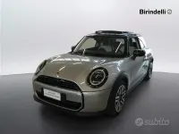 Usata Mini Cooper Classic 156 CV (114 kW) 2024 Grigio Utilitaria