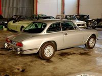 Usata Alfa Romeo 2000 Veloce 132 CV (97 kW) 1974 Argento Coupé