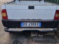 Usata Fiat Strada 70 CV (51 kW) 2001 Bianco Pick-up