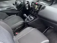 Usata Lancia Ypsilon 69 CV (50 kW) 2016 Blu Utilitaria