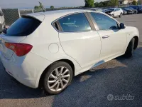 Usata Alfa Romeo Giulietta 140 CV (102 kW) 2011 Bianco Utilitaria
