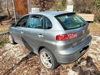 Usata Seat Ibiza Stella 75 CV (55 kW) 2003 Grigio Utilitaria