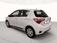 Usata Toyota Yaris Active 68 CV (50 kW) 2019 Bianco Berlina