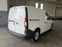 Usata VW Caddy 102 CV (75 kW) 2023 Bianco pastello Monovolume