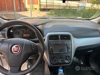 Usata Fiat Punto 77 CV (56 kW) 2009 Bianco Utilitaria