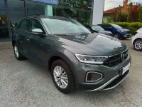 Usata VW T-Roc Life 150 CV (110 kW) 2023 Grigio SUV