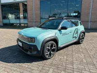 Nuova Renault R4 Komfort 77 kW (106 CV) 2025 Verde Berlina