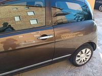 Usata Lancia Ypsilon 75 CV (55 kW) 2011 Marrone Utilitaria