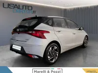 Usata Hyundai i20 100 CV (73 kW) 2021 Verde Utilitaria