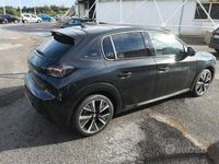 Usata Peugeot 208 GT-line 102 CV (75 kW) 2023 Nero Utilitaria