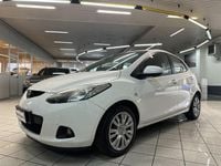 Usata Mazda 2 75 CV (55 kW) 2009 Bianco Utilitaria