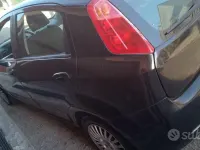 Usata Fiat Grande Punto 65 CV (47 kW) 2007 Nero Utilitaria