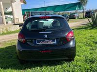 Usata Peugeot 208 Allure 68 CV (50 kW) 2015 Nero Utilitaria