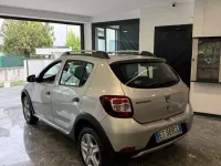 Usata Dacia Sandero Stepway 90 CV (66 kW) 2014 Argento Berlina
