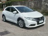 Usata Honda Civic Lifestyle 120 CV (88 kW) 2013 Bianco Utilitaria