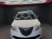 Usata Lancia Ypsilon 95 CV (69 kW) 2015 Bianco Utilitaria