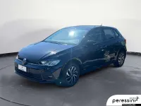 Usata VW Polo Life 80 CV (58 kW) 2023 Nero perla Utilitaria