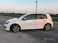 Usata VW Golf VII 102 CV (75 kW) 2012 Bianco Berlina
