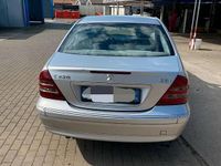 Usata Mercedes C220 Elegance 95 CV (69 kW) 2002 Berlina