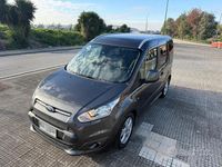 Usata Ford Tourneo Titanium 101 CV (74 kW) 2016 Grigio Station wagon
