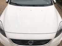 Usata Volvo V40 R-Design 115 CV (84 kW) 2015 Bianco Berlina