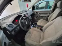 Usata VW Caddy 105 CV (77 kW) 2007 Bianco Monovolume