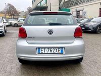 Usata VW Polo Comfortline 74 CV (54 kW) 2014 Argento Berlina