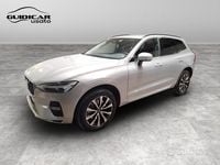 Usata Volvo XC60 Core 197 CV (144 kW) 2023 Argento SUV