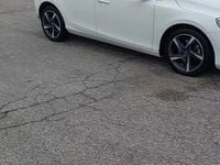 Usata Volvo V40 120 CV (88 kW) 2016 Bianco Station wagon