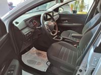 Usata Dacia Jogger Expression 101 CV (74 kW) 2025 Other Monovolume