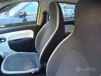 Usata Renault Twingo SE 69 CV (50 kW) 2014 Giallo Utilitaria
