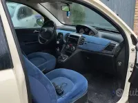 Usata Lancia Ypsilon 69 CV (50 kW) 2004 Giallo Utilitaria