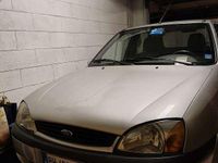 Usata Ford Fiesta Zetec 75 CV (55 kW) 2000 Argento Utilitaria